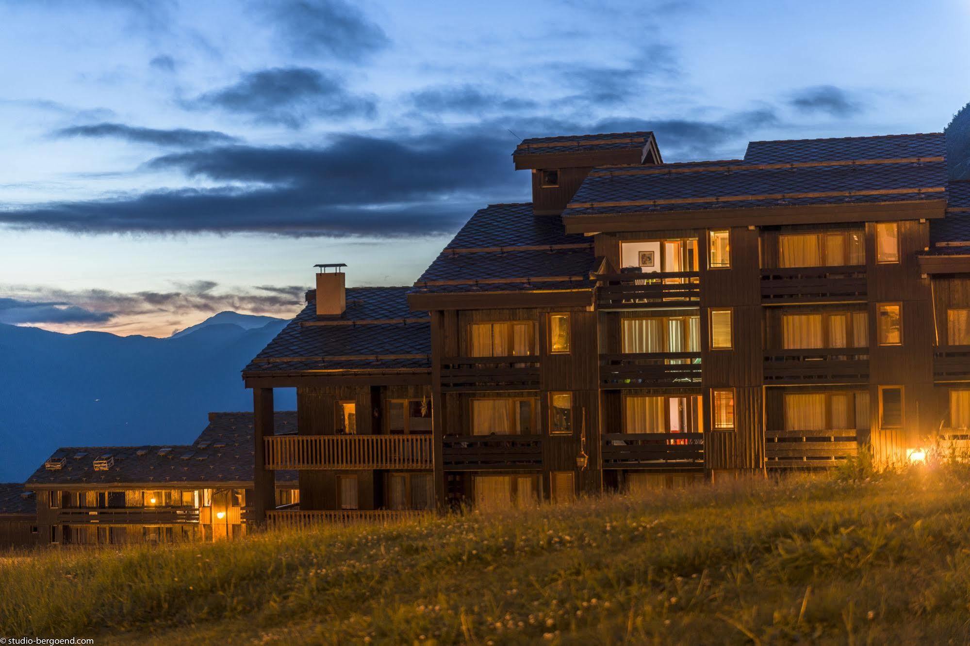 Residence Pierre & Vacances Les Chalets Des Arolles Macot-la-Plagne Exterior photo